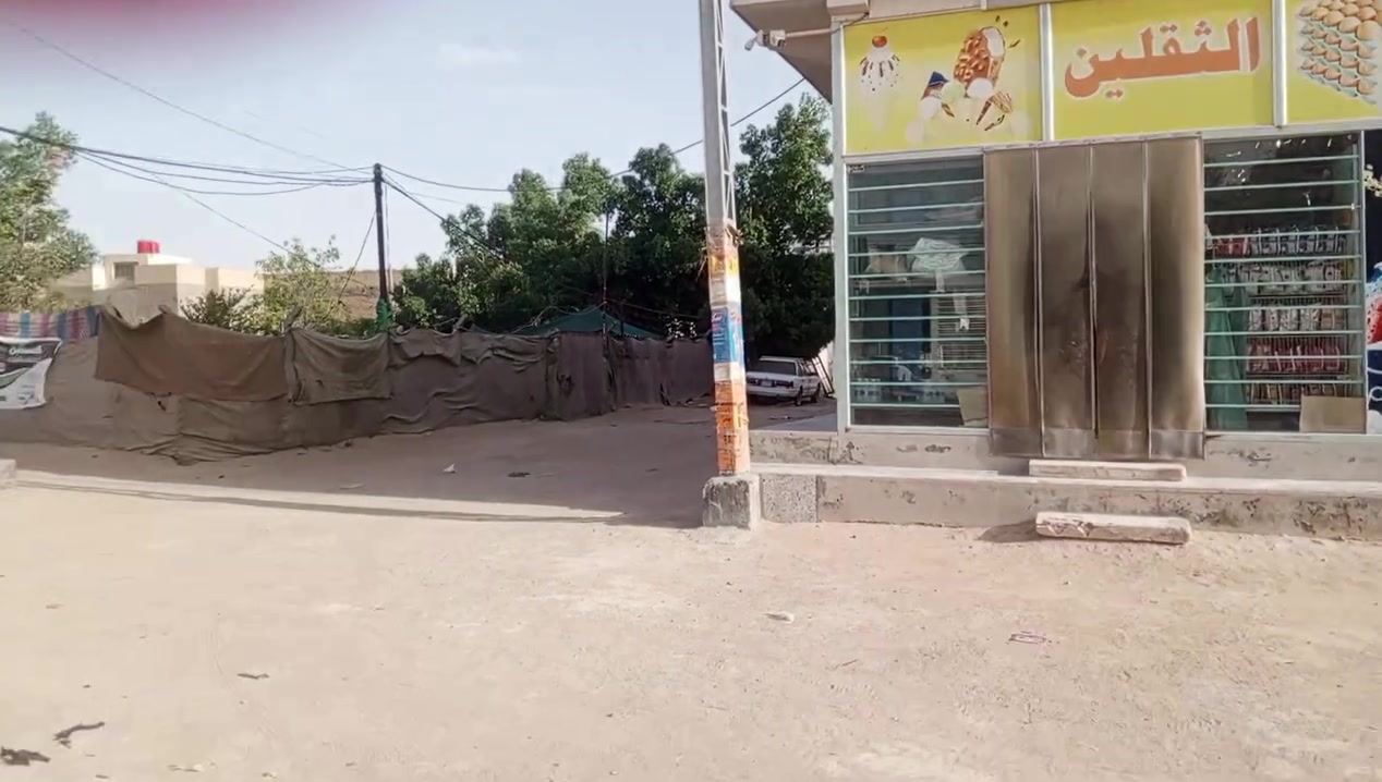 سلام عليكم اسواق للبيع في حي النداء تحتوي لأسواق ع5برادات و 4مجمدات و سبالت ثنين لأسواق شغاله ومكانها حلو وماكو اسواق يمها بس هيه بالمنطقه سبب البيع عدم التفرغ واليريد تفاصيل اكثر يتصل ***********
