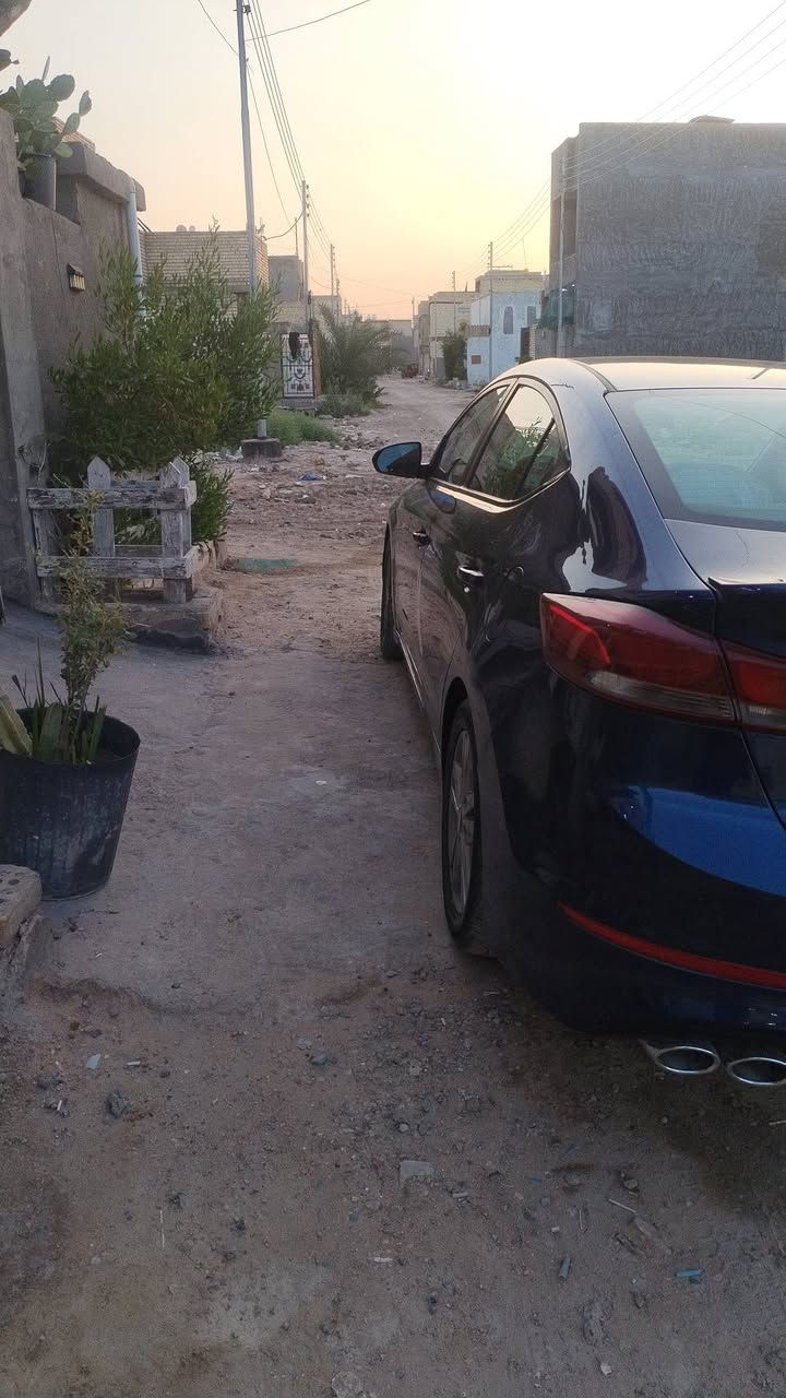 لنتره وارد مريكي مكينه 2000دوش سياره حادثهه كلش حلو قبق جنطه وقبق لبنيد بدون دواخل سياره تخم تاير محرك بدون تبخير علا لبلاد مامفتوح خير من الله حداديه جديده بسمي مكان سياره بل شعب عارظهه 120 وبيهه مجال لحك جيه رقم لهاتف ***********
