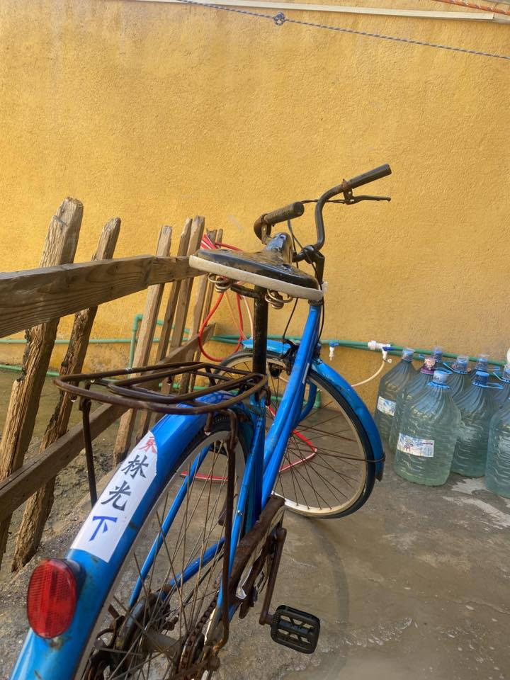 سلام عليكم باسكل للبيع لون مميز لماعي حجم 26 باسكل ناقصه فقط تايرات مكاني ابو الخصيب سعر 25 وبي مجال 🌴♥️. رقم ***********
