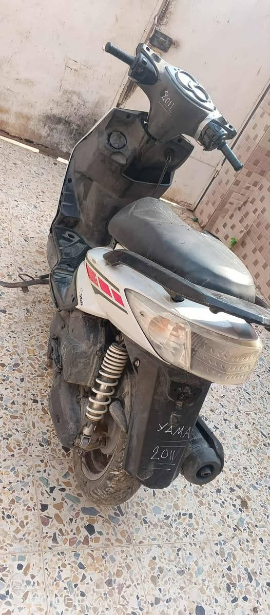 سلام عليكم..للبيع
دراجة سكنس ياباني فحل.
٢٠١١ دراجة نضيفه وخير من الله
مثل ما موضح بالصورة
كهربائيات كلهة شغاله
سلف شغال
هندر شغال
تجفيت جديد كلة اصلي مال كصات
السعر 550 وبيهة مجال بسيط
ديالى الخالص مدخل السيد يوسف (ع)
اتصال ***********
