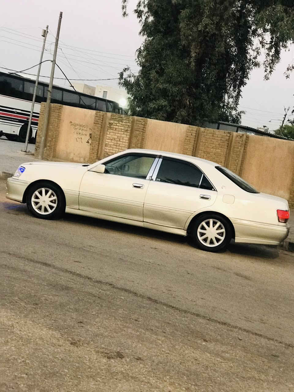 الهم صلي على محمد والي محمد 
سلام عليكم شباب
 البيع  
ملكه محرك دفور جبير قبل شهر شاده 
 شاصي 75 
دكم 3 اصل 
برده كهرباء 
ستيرن كهرباء 
كشنات كهرباء 
مثبت سرعه 
لايتات كرستال 
تبريد ثلج 🧊  
 
تخم تايرات بل كرتون بيها 
حداديه قبل سبوع مبدلها كلها من طول الطول 
ويل نجمه 
رقم نكليزي دولي نجف
ستوني مصعدها هزه سياره 
بسمي شخصيه سياره  داورلك ثاني يوم 
مكفوله كص ونقل جثه رسميات 

سعر132 بيها مجال 
رقم هاتف ‭٠٧٨٣ ٨٩٢ ٠٢٠٨
