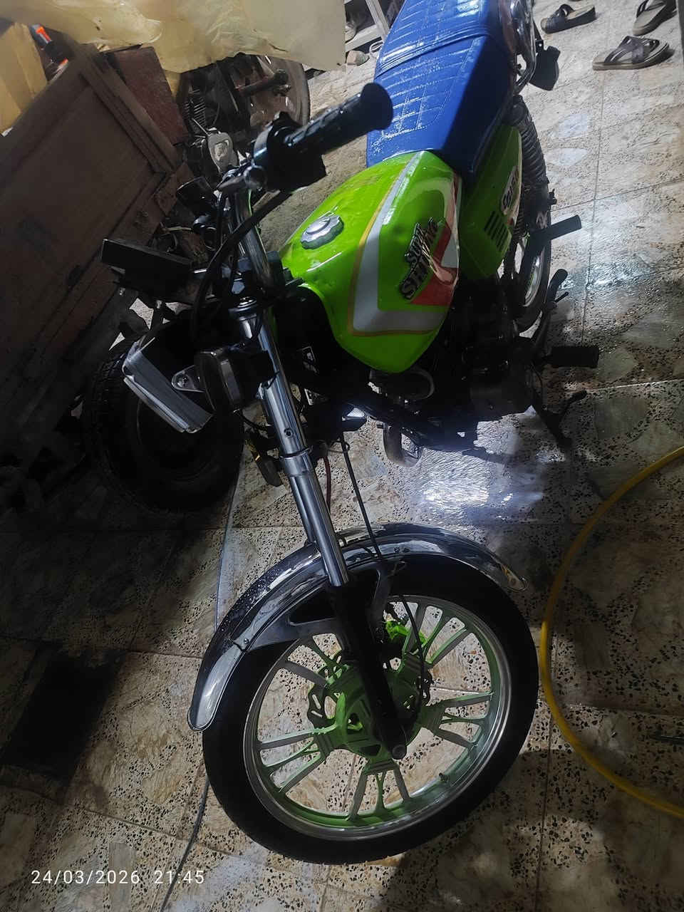 السلام عليكم دراجه خمسه كير اوراق سكنر محرك ما مفتوح نبدل بس كلتجات متواجد خاص ***********
