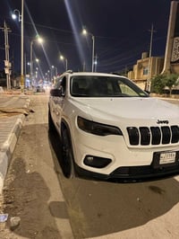 جيب بزون ٢٠٢٣ بلاك توب ماشيه ١١ الف كيلو فقط كشنات تدفئه تبريد ستيرن ت...