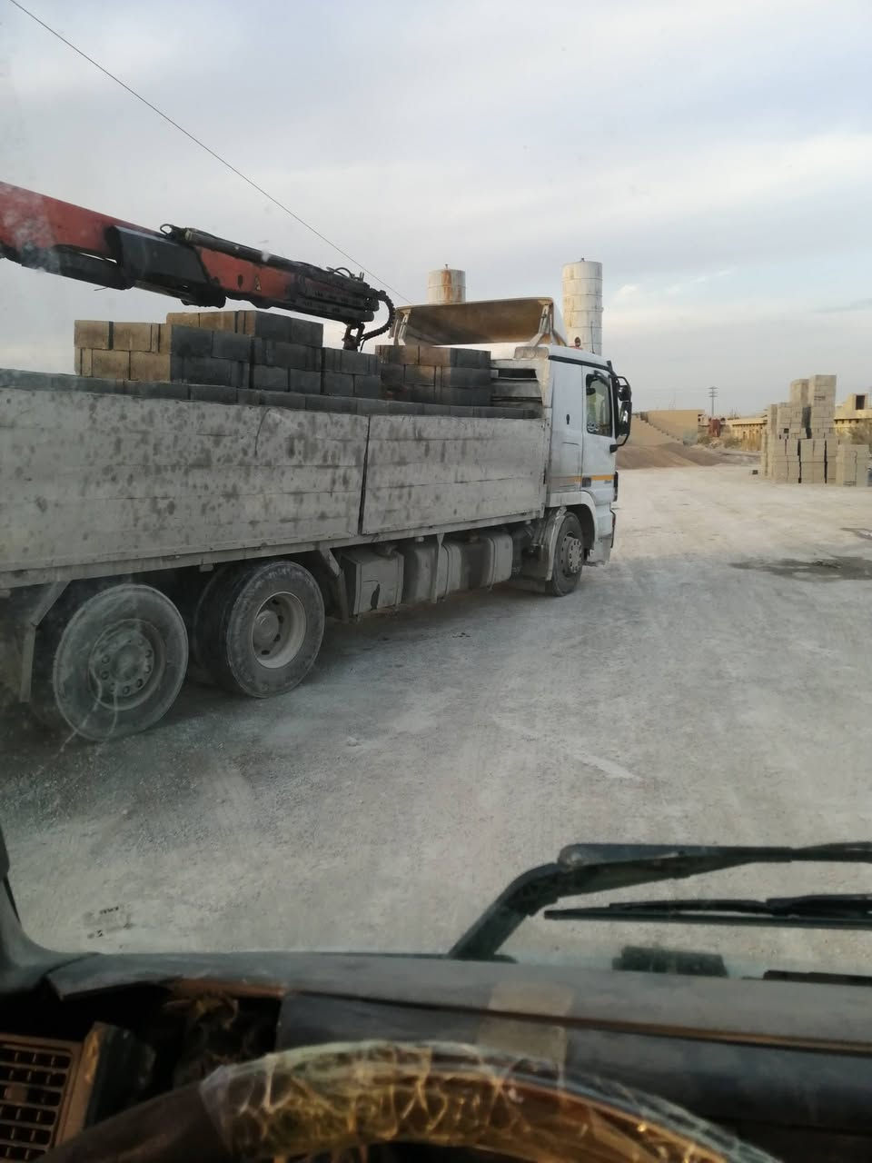 سياره اكتروز للبيع كرين بافنجر حجم 16 رقم اربيل سياره جاهزه من كلشي شرط الشغل واذا اكو مراوس يرهم ***********
