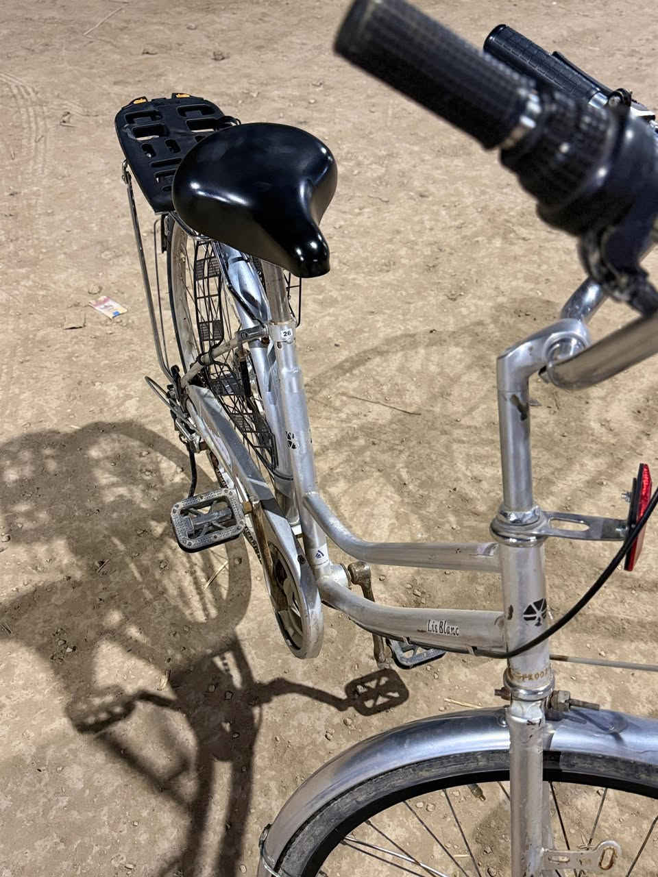 السلام عليكم بايسكل للبيع مستخدم  باسكل احله من بل  صوره ياباني اصل موديل 2016
ويل حساس شغال مكاين تبديل شغال 

سعر 80 هوه وغراضه وبي مجال بسيط 

مكان عفك حي الشرطه


**إذا كنت صاحب هذا الإعلان وتريد حذفه لأي سبب، رجاءا أرسل رسالة إلى الدعم الفني**