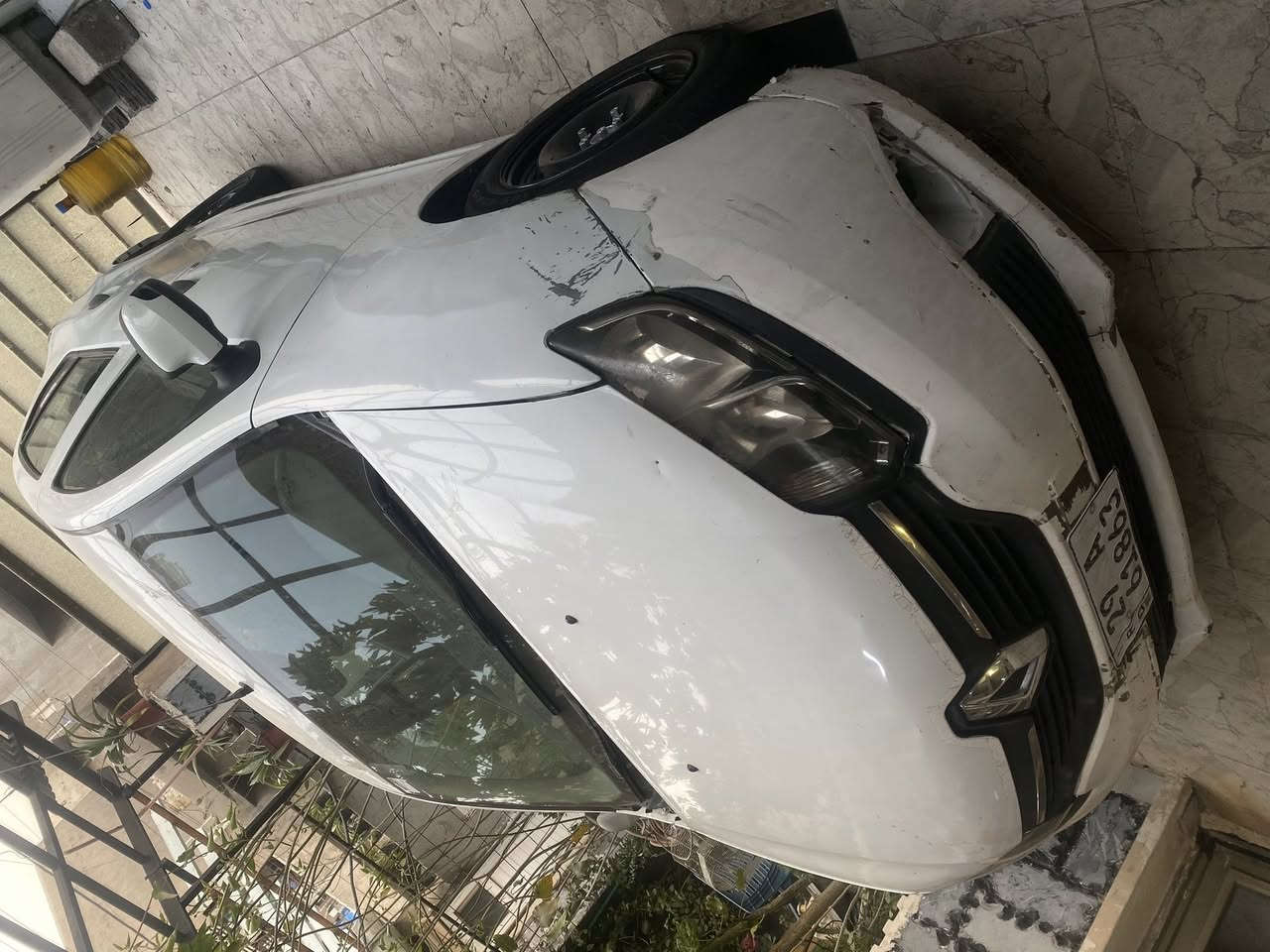 السلام عليكم للبيع رينو سمبل 2017 سياره جديده ستلام شركه
سعرها 62 ورقه وبيها مجال مستعجل على البيع وماكو هيج سعر شراي تعال وتدلل

بسم ولد صديقي مكينه كير حداديه تخم تاير بل كارتون سياره بدون صبغ فقط بيها حادث كدام ومرجعينه وبدون صبغ همات رقم الدولي الجديد (((صرفيتها انساها مكينه 1600))) مكاني بغداد الدوره ***********
