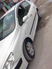 للبيع بيجو فرنسي 307موديل 2005رقم جديد نكليزي هزه جديده تحويل مباشر مك...