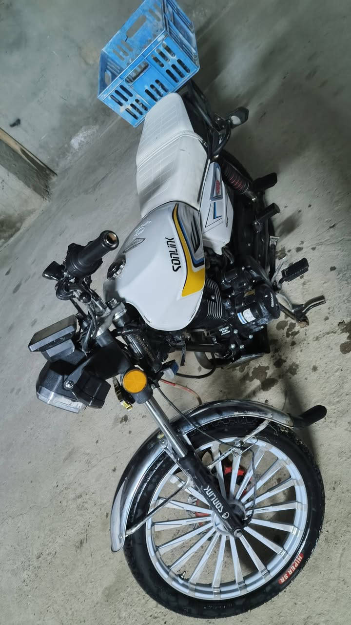 سلام عليكم
دراجه سيفان موديل 2025
كفاله عامه تخم تاير جديد 
مكاني الحمزه الغربي 
الاتصال,***********
