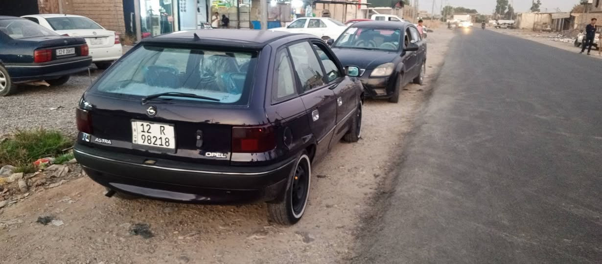 استر للبيع
موديل 1994
سنويه 2030تنتهي 
هزه و رقم جديد نينوى 
صبغ بيها قطعتين تطويز  جماليه
سياره جاهزه من كلشي شرط الوكاله والتحويل 
كاربون بيها 
وايرمنيه شغاله سياره وضع شريكه 
كير ومحرك شرط
محرك 20
السعر 44وبيها مجال شي قليل
للاستفسار اكثر انتصل 
***********
***********
