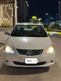 بيوايدي موديل ١٥جي اثري  محرك ١٨٠٠ كير  جاهزات مواصفاتها فتحه سقف بصمه...