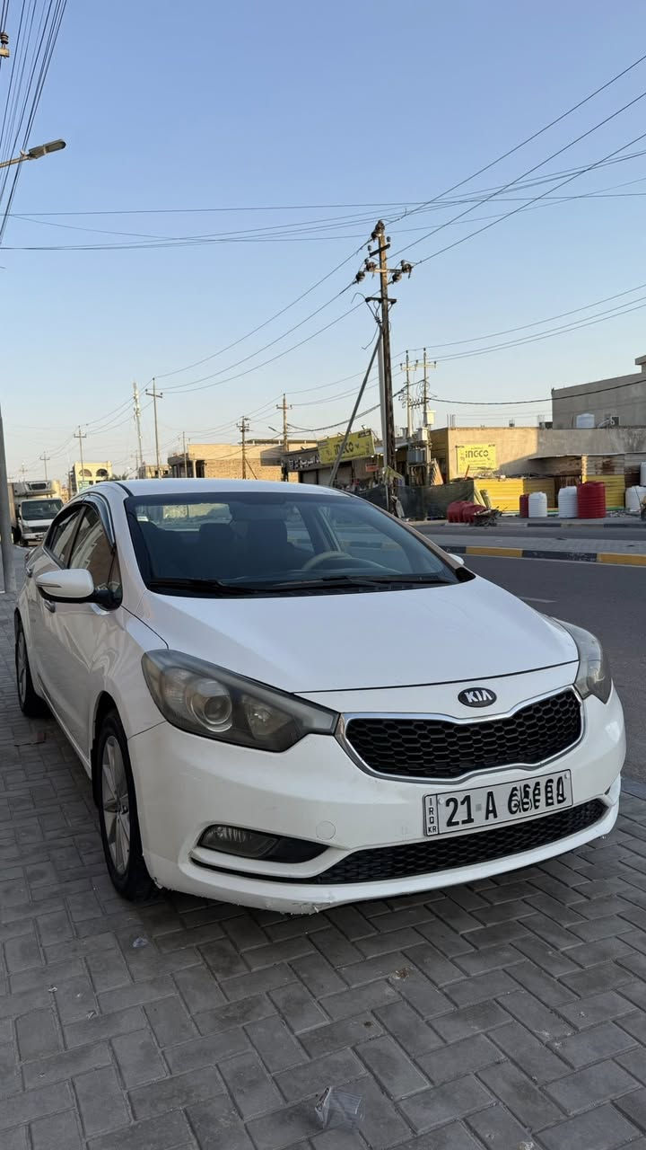 سلام عليكم كيا سيراتو موديل 14 خليجي محرك 1600 رقم سليمانيه تحويل وكاله موجود السياره كفالة ماعد شبرين باب سايق معدل بpdr سياره جاهزه مابيه اي نقص  السعر 126 وبيه مجال قليل رقم الهاتف *********** مكانها البصره
