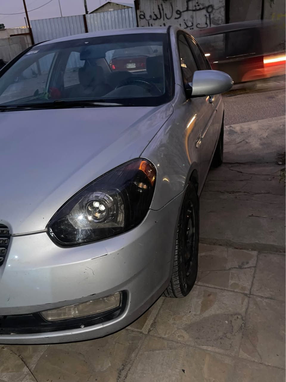 اكسنت موديل 2009 خليجي مكفولة من الصبغ فقط بيها بارد قليل 
مكينة 1600
ب اسمي عارضها ب80 وبيها مجال 
***********
بغداد البلديات شارع العمارات الفلسطينية بغداد, العراق
