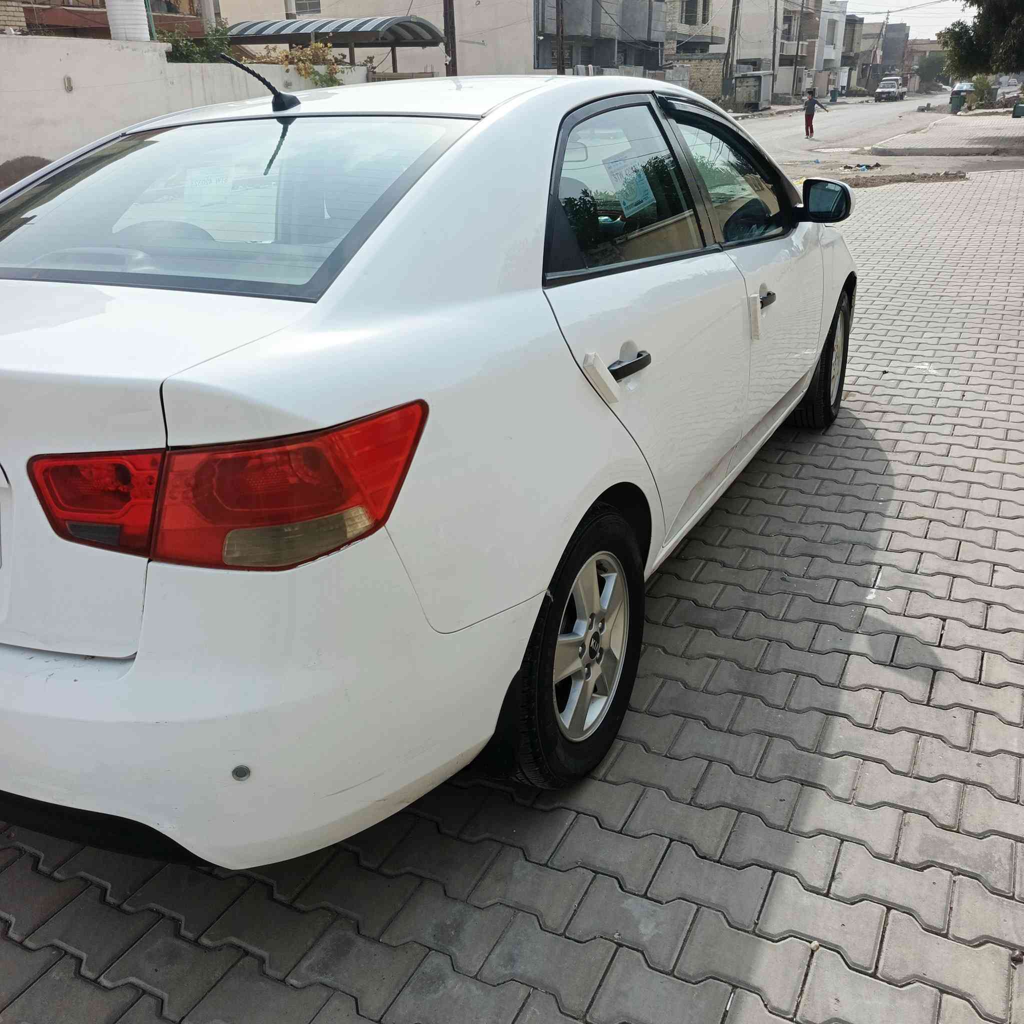 سيراتو خليجي موديل 11 رقم بغداد
تحويل مباشر بدون صبغ بارد فقط موضح بل سونار جاهزه من كلشي تخم تاير صدر تبريد مابيها نقص السعر 105 العنوان اليوسفية اتصال 
***********////***********
