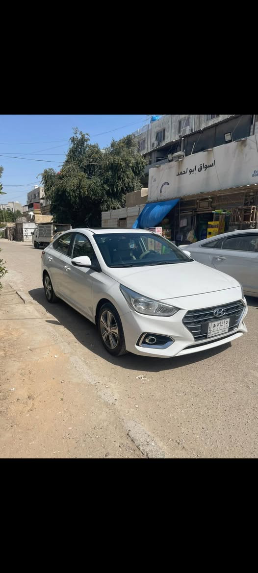 السلام عليكم اكسنت خليجي موديل 2019 سياره فول تحكم شاشه كامره فتحه سقف ويل كب السياره ماشيه  100 اشاير بلمري مري شفط محرك 1600  تبريد ثلج هاتف *********** السياره بنيد مبدل فقط بس الدعاميه بلادي وعندي صور الحادث
