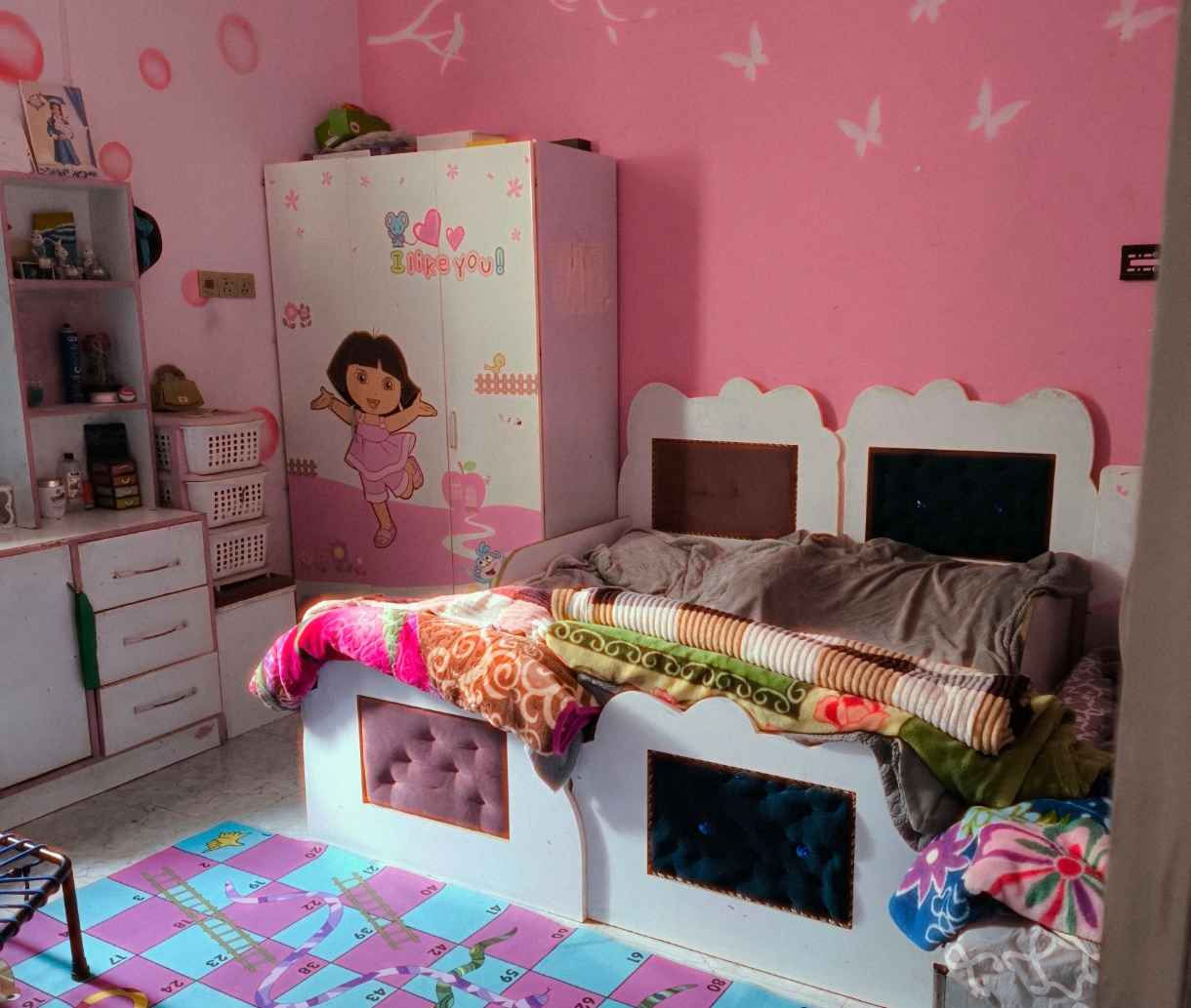 غرفة أطفال للبيع
تتكون من كنتور عدد 2 و3 سرير وميز مراية وطابورية وميز جرارات
السعر 625 الف قابل للتفاوض
للتواصل *********** البصرة, العراق
