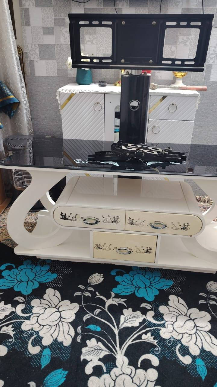 للبيع ميز بلازما نظيف كلش السعر ٥٠ بي مجال


**إذا كنت صاحب هذا الإعلان وتريد حذفه لأي سبب، رجاءا أرسل رسالة إلى الدعم الفني**