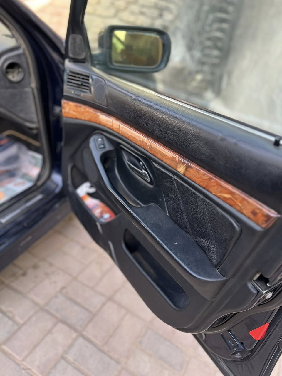 السلام عليكم صقر موديل ٢٠٠٠حادثها قبق جنطه مبدل كشنات كهربائي تدفئه كشنات تبريد حداديه كلها حلوه فقط خياس بلدوسه جهة السايق السعر ٨٥وبيها مجال مكاني كربلاء طوريج
***********
