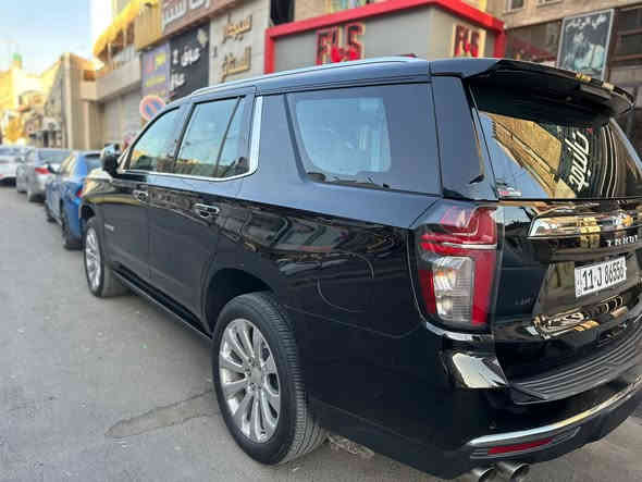 تاهو بريمير 2023 ( خليجي ) وكاله المنصور 
كفالة عامة ماشية 30 الف كم 
بدون صبغ بدون تبديل (فقط بارد اسفل الباب شبر)
مغلفه ppf من هيه وزيرو يم مركز xenon world 
رقم بغداد جديد سنويه بسمي 
حجم المحرك V8 5.3L  فول مواصفات 
المواصفات /
مفتاح التشغيل بصمة  
تشغيل عن بعد  
بانوراما  
فتح الصندوق كهرباء وبالقدم  
دفع رباعي  
حساسات أمامية  
حساسات خلفية  
لايت زينون + LED  
بك لايت LED  
دخول بصمة ذكي  
حساسات ضغط الاطارات  
اشارة في المرايا الجانبية  
المرايا قابلة للطي كهرباء  
ماسحة خلفية  
تنظيف الكاميرا الخلفية بالماء  
عدد AIR BAG 8  
نوع الكير/ بيانو  
هاند بريك كهرباء دكمة  
دشبول شاشة ديجيتال  
شاشة Apple Car play  
شاشات خلفية ترفيهية  
شاشة عرض على الزجاج الأمامي (Data Show)  
كاميرا دوارة  
5 كاميرات 360  
كاميرا في المرآة الوسطية  
الانارة الداخلية LED  
مقود جلد حياكة  
شفتات خلفية للمقود  
مثبت السرعة Cruise  
المودات والاوامر الصوتية  
شاحن هاتف Wireless  
مخارج منفذ للطاقة  
عدد المقاعد 8  
المقاعد جلد  
حركة المقاعد جميعها كهرباء  
تدفئة وتبريد المقاعد الأمامية والخلفية  
ذاكرة وضعية مقعد السائق  
ثلاجة  
تبريد مناخين منفصلين  
3 قطع تبريد  
أوضاع القيادة Drive Mode  
أوتو هولد Auto Hold  
رادار  
نظام الدوسات كهرباء  
تحذير النقطة العمياء  
نظام مانع الانزلاق  
نظام نزول المنحدرات  
نظام تحديد المسار  
نظام اطفاء وتشغيل المحرك التلقائي 

مكان السياره بغداد الاعظميه 
للاستفسار الاتصال فقط غير متوفر على الفيس
السعر (620) 
(***********)
