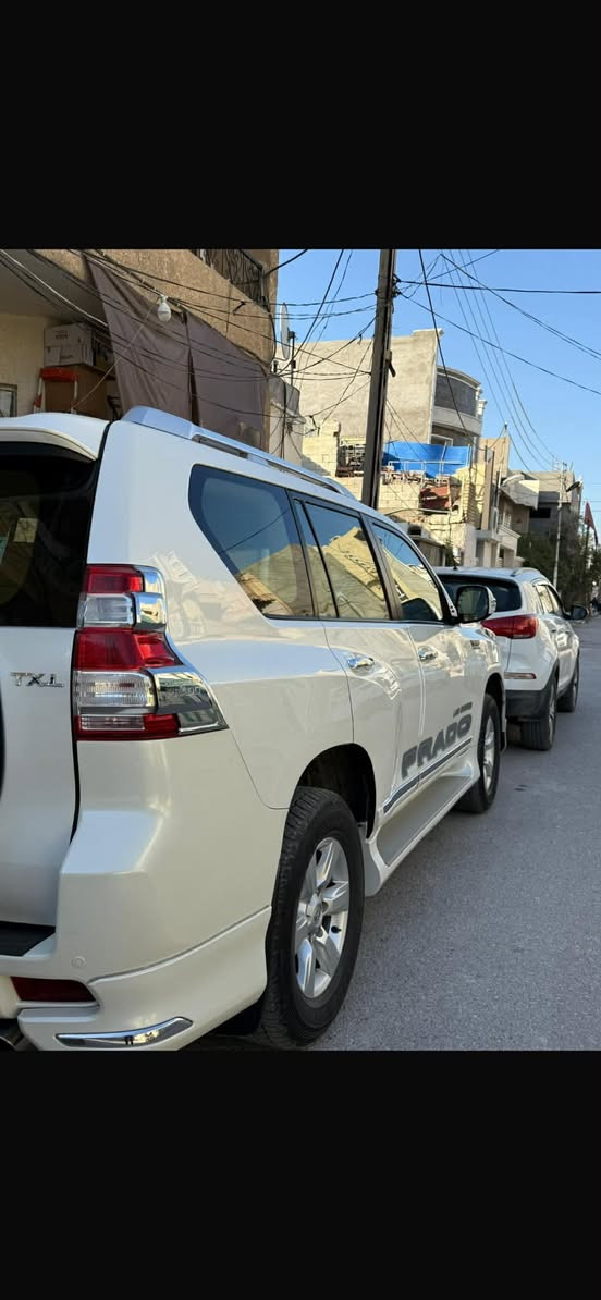 السلام عليكم للبيع برادو موديل ٢٠١٦ خليجي ساز فول السياره جديده طك كارتون رقم بغداد انكليزي مكفوله كفاله عامه 

السعر ٣٥٥ او بيه مجال 

للاستفسار ***********
