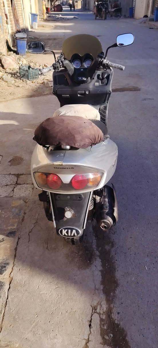 السلام عليكم فورزا سويج دراجه حلوه ونظيفه مكينه بيها مال رمبه دراجه نكره سلف البيع مكاني مدينه الصدر  السعر 600


**إذا كنت صاحب هذا الإعلان وتريد حذفه لأي سبب، رجاءا أرسل رسالة إلى الدعم الفني**