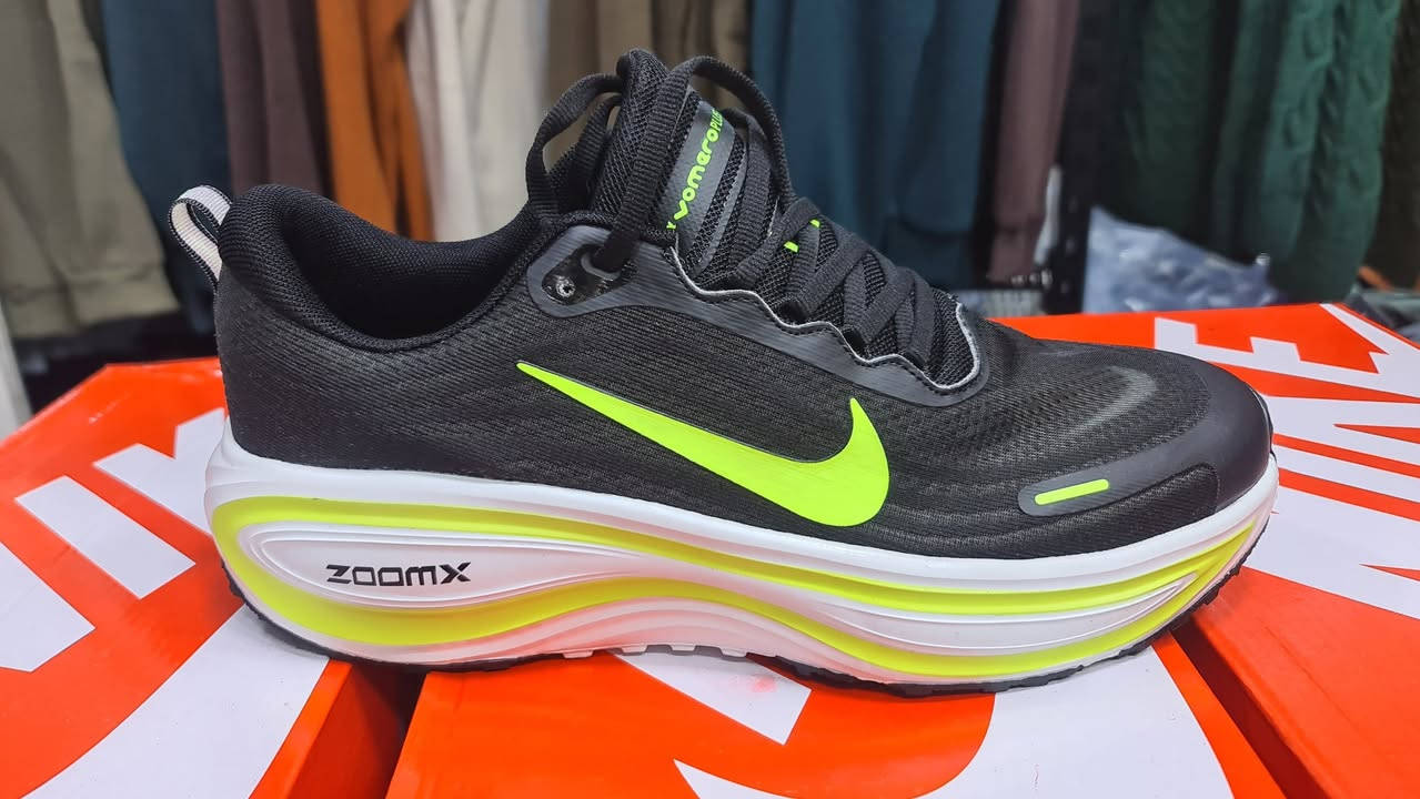 حذاء قياس خاص 46.. 47.. 48.. فيتنامي اكوالتي عالي كل التفاصيل مذكورة بالفديو. والصور. السعر 25 الف نهايتة بدون زحمه السعر ثابت. توصيل لجميع المحافظات 5 الف. شرط الفحص خفيف الوزن. خاص او على الرقم ***********
