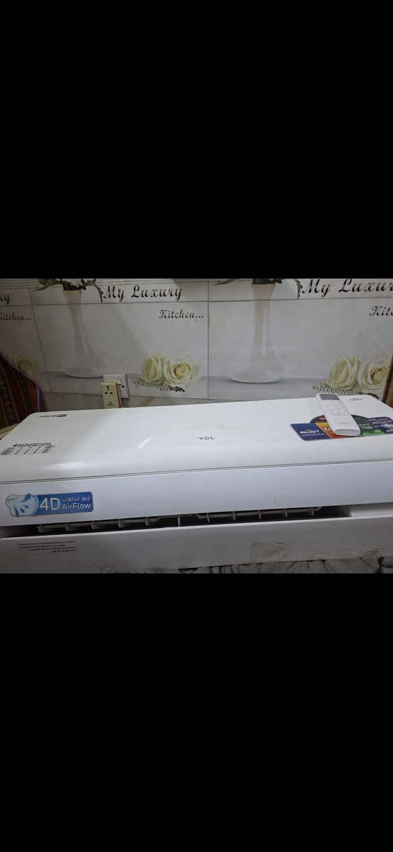 سبلت جدا جديد وضع شركه  TCL ١طن سعره٣٥٠بغداد الحريه *********** تحكم امبيريه وايفاي ٤ بغداد, العراق
