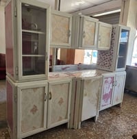 كاونتر قطعتين نضيف جدا وتكمه سعره 200 وبي مجال بسيط سبلت طنين كرفت تبر...