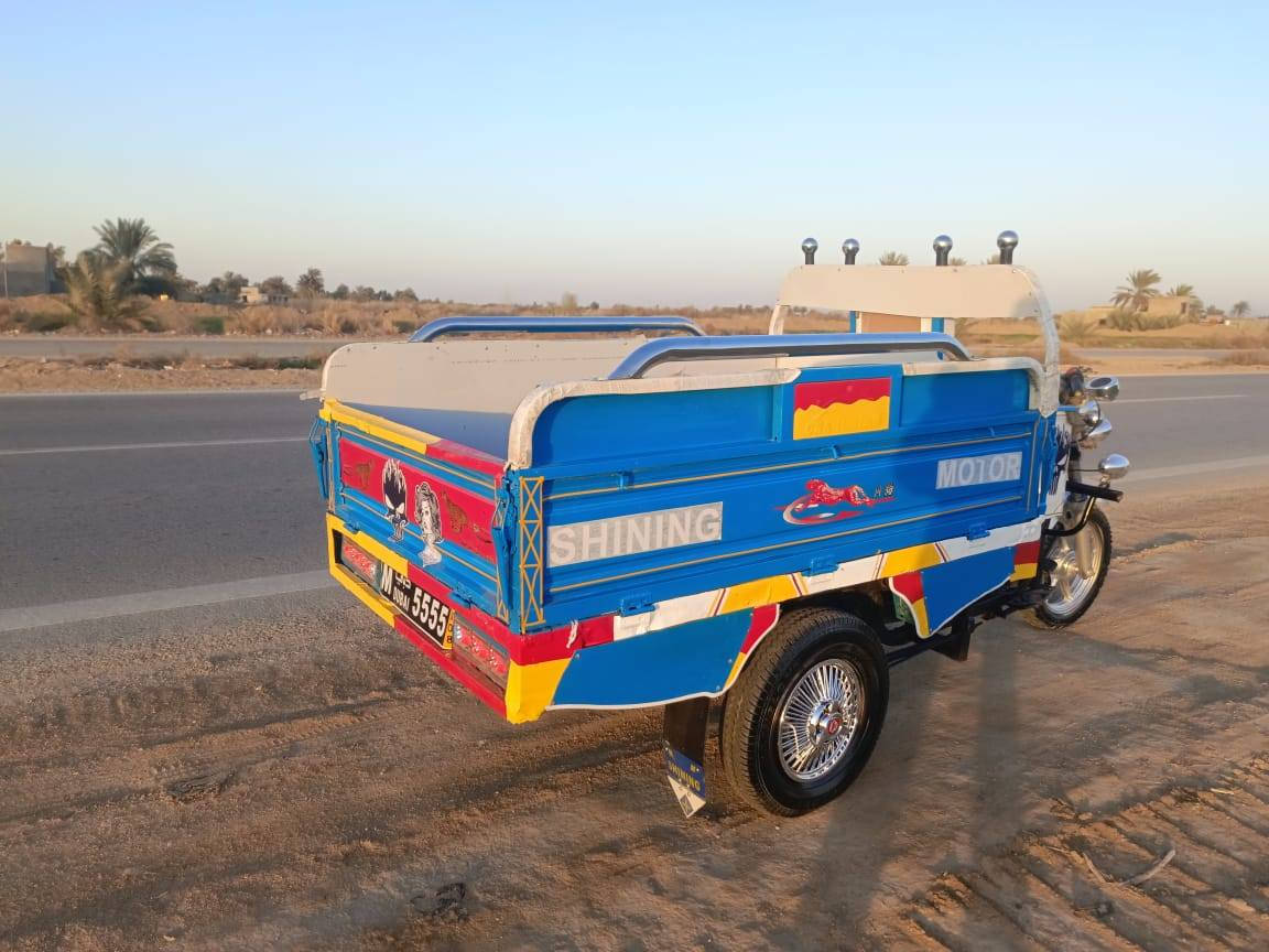 السلام عليكم ستوته للبيع موديل 20 ستوته حلوه وجاهزه كهرباء شغاله مقفوله شاصي رقبه اوراق اصولي كان بابل الشوملي مكينه 25 السعر ١٤٠٠ وبيها مجال ***********
