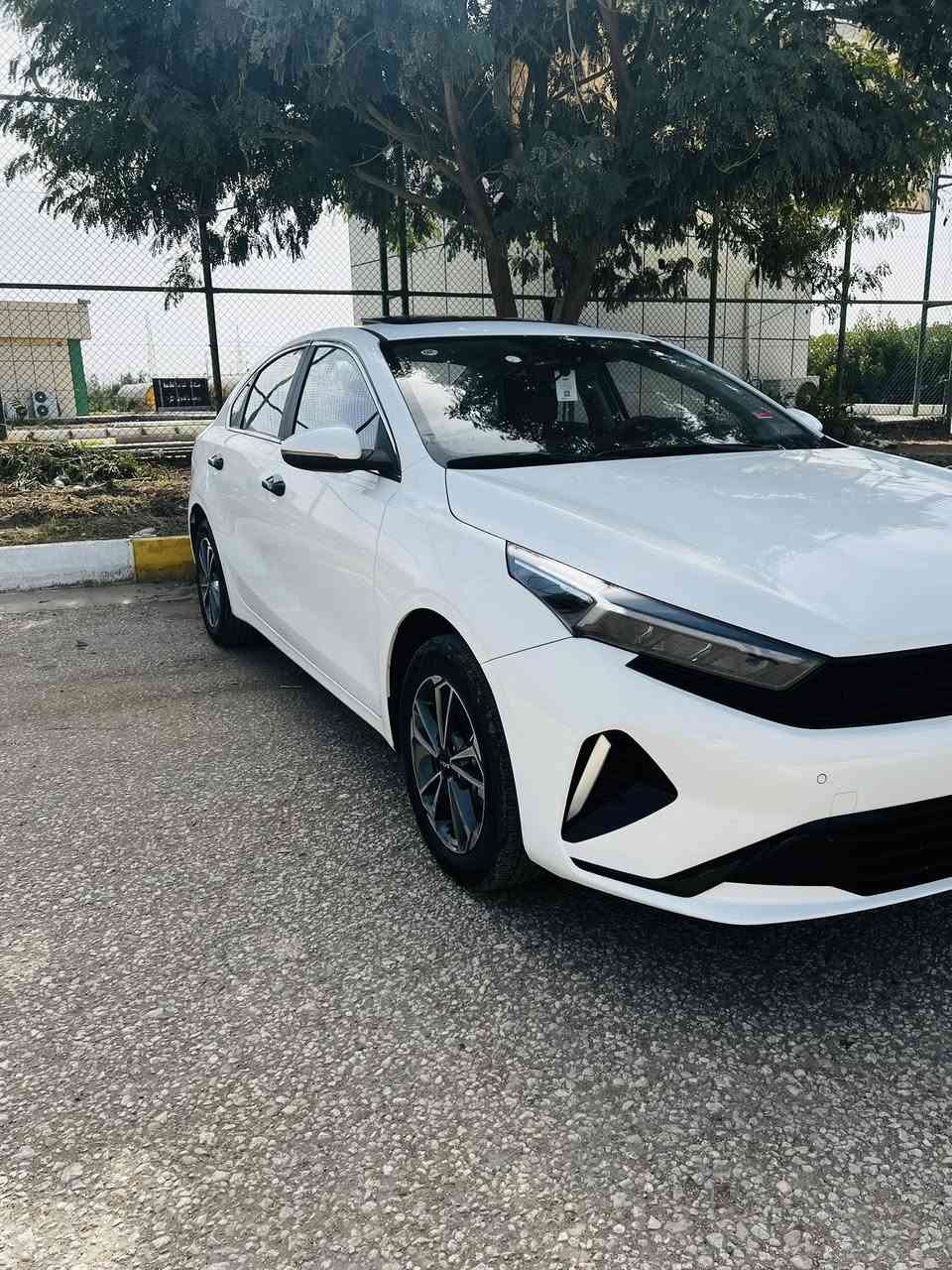 K3 2024
مكفوله كفاله عامه رقم اربيل تريد تحويل تريد وكاله جلد اوتو هولد هاند بريك بصمه حساسات وكامره خلفيه مري شفط فتحه سقف 
السعر 146وبيها مجال بسيط 
***********
