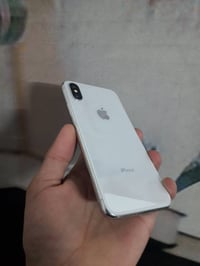 ايفون اكس • ٢٥٦ • يحتاج شاشة