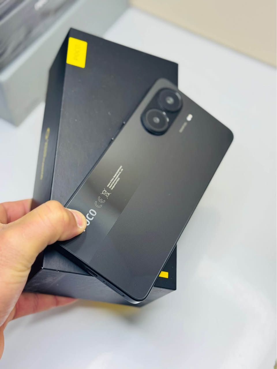 بوكو اكس 7برو الجهاز مكفول كامل ملحقات ذاكره512داخليه 12السعر٣٢٥التنوان بابل محاويل
***********متوفر توصيل جميع المحافضات Singapore
