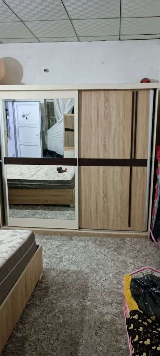 دەستی دووی چوارقورنە   تاقم نوستن خاوێن و 
تووندوو تۆڵ بۆ نرخ نامە بنێرە 
0751 855 85 83
