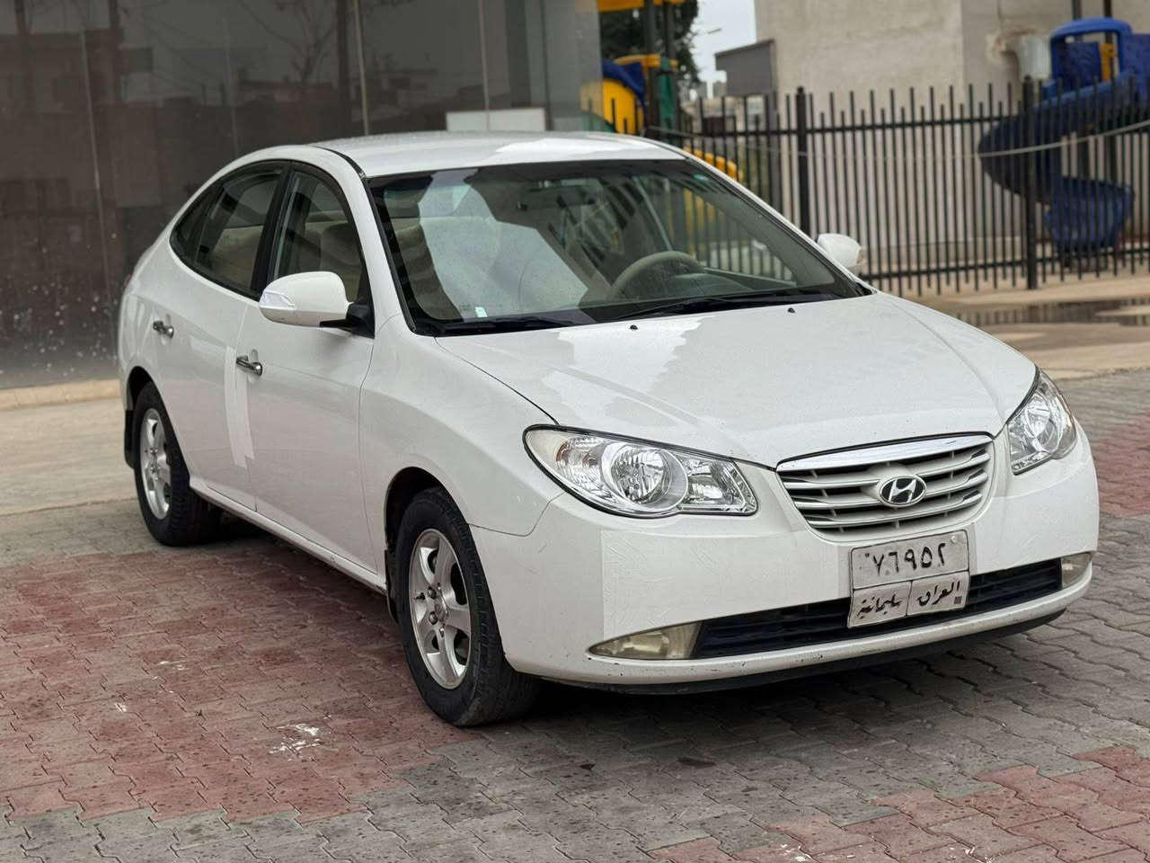 للبيع هواندي النترا ..     موديل.   2011
 وارد خليجي .  محرك 16 
  بشرط لا صرف لا بخار .. 
  سيارة جديدة ... بيه قطعتين ..بدون دواخل 
   السعر .   95.  
    ‏‪***********‬‏
