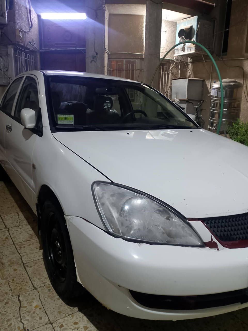 سلام عليكم لانسر موديل ٢٠١٠ مكفوله كفاله عامه بيه بارد قليل مكينه ١٥٠٠ قبق ابيض ٨٦ وبيه مجال قليل ***********
