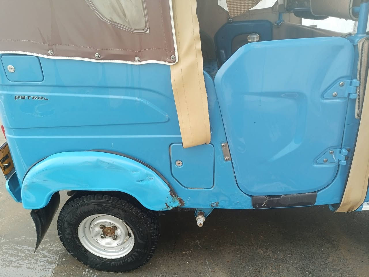 تكتك  2021شهر ال 7 كفاله عامه السعر 7 و 900 وبيها مجال اتصال. او واتس اب  ***********
