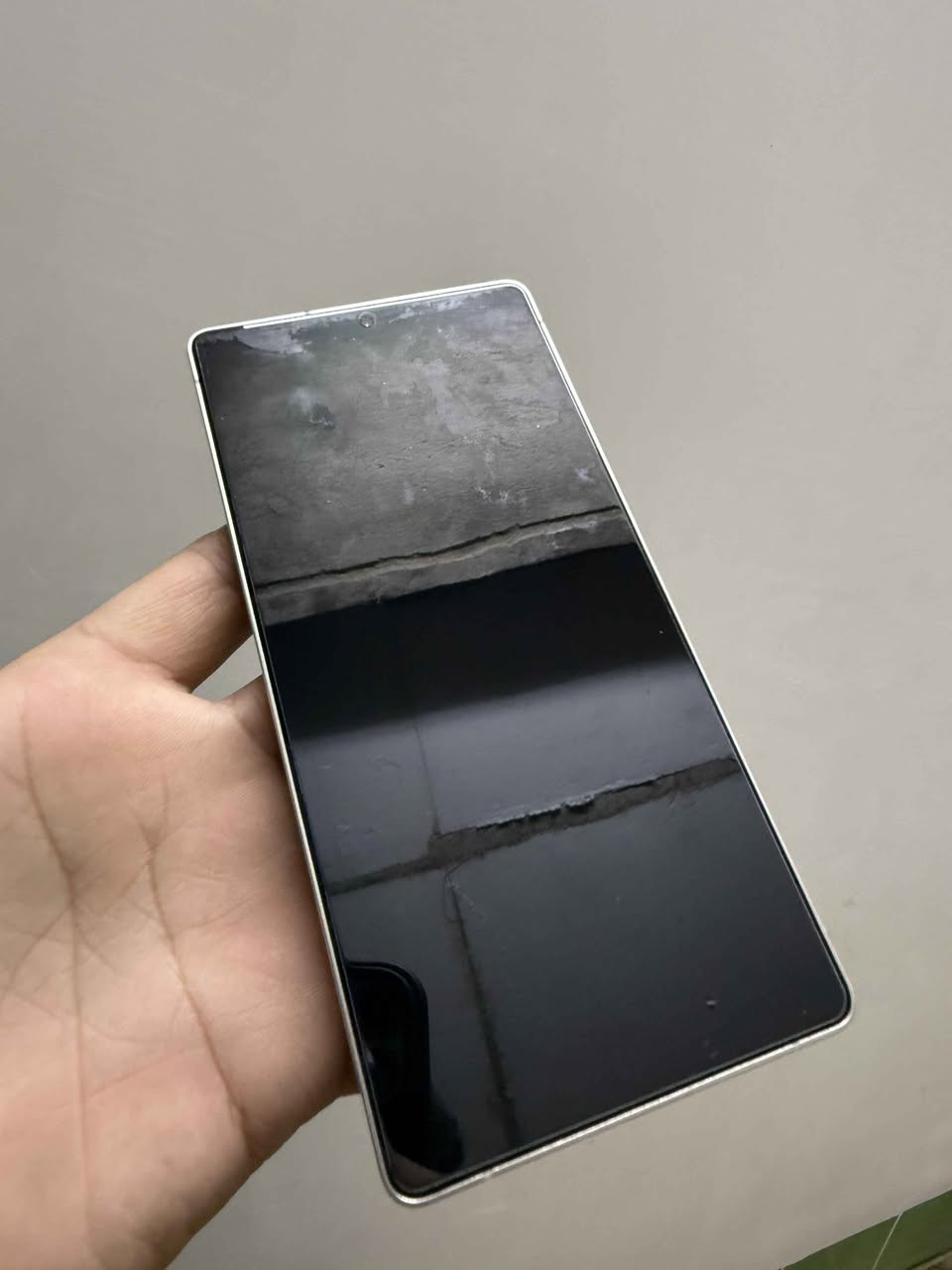 بە شەرتی نوکە دەرزی
100% پاکە
پاکەت و کامل ئەشیا
تەنانەت دەزری سیمە کەشی ماوە و شەحنی بیلادیشی بەکارنەهاتووە
٦ مانگ زەمانی جیبالی ماوە
*********** 
Viber 
Whatsapp
825$ السليمانية, العراق
