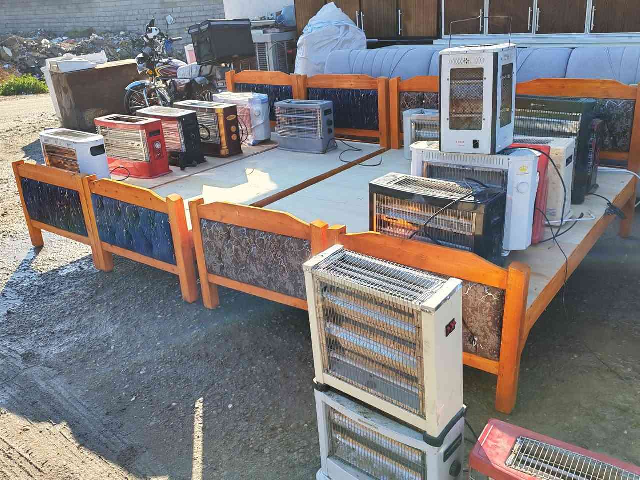 على بركة لله وصلت بضاعه جديد و مستعمل
عنواني ب
بغداد التاجي قرب منشأة نصر 
طريق زملة حمدي 
***********
***********
