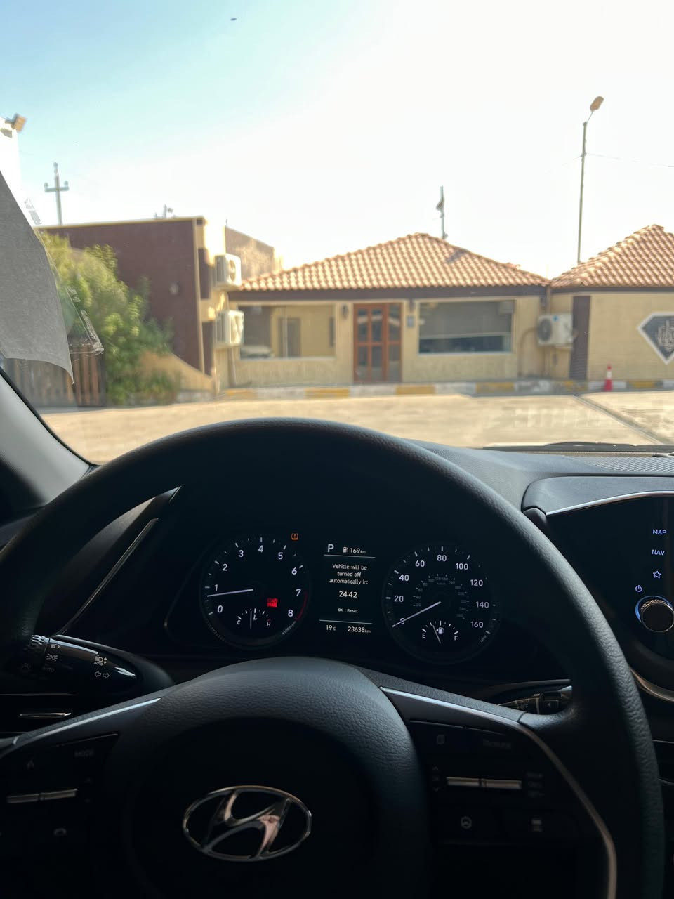 سوناتا 2023 أمريكية ضربتها بنيد وجاملغ  مبدلات نفس لون بدون صبغ شواصي ولغود وإيرباك سليمات هذا رقم الشاصي الي يحب يتأكد من الحادث 
KMHL 64JA2PA294611
ماشية 23 الف كيلو فول ماعدا بانوراما المواصفات
مكينه 2500
بصمه تشغيل + ابواب
شغيل عن بعد تبريد بيانو
داخل اسود
كشن السايق كهرباء
شاشه اكبر حجم كار بلي
اشاير بالمري
كشنات تدفئه
رادارات امامي خلفي جانبي
هند بريك بصمه
اوتو هولد
اوتو ستوب
انظمه قياده
بريك توقف ذاتي عند الاقتراب
صندوك بصمه
نقاط عمياء
نحديد مسار
قياده ذاتيه
وباقي الموصفات المعروفه
سعرها 195 وبيها مجال بسيط للشراي
للتواصل الاتصال على 
الرقم الآتي
عنوان البصره 
***********
