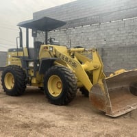 شفل كوماتسو 100 دخول جديد٠٧٧١٢٩٧١٠٦٢