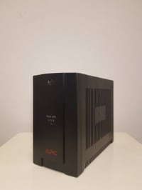 متوفر يو بي اس APC 650 مستخدم نظافة عالية  بدون بطارية  السعر 35 الف  ...