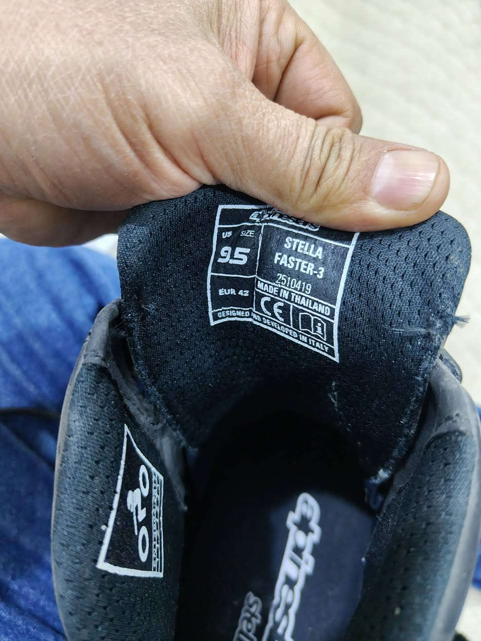 للبيع السعر 125 كلهن
***********
