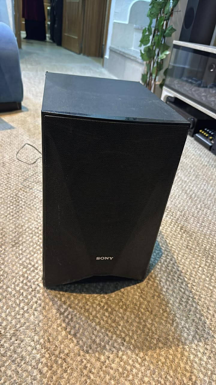 السلام عليكم ٤ سماعات مع دمام.  للبيع. السعر ١٠٠ الف. ***********
