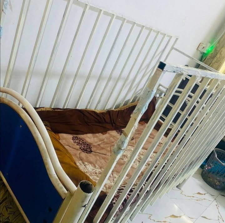 سلام عليكم... 
جربايه نفر ونص تزكام حديد مال اطفال 
تفيد ك منام وكا قاطع للالعاب الاطفال 
طول الاطار تقريبا 75-80سم
مستخدما قليلا 
ابيعه ب 150وبيه مجال 
يتوفر توصيل لكافة محافضات العراق 🇮🇶


**إذا كنت صاحب هذا الإعلان وتريد حذفه لأي سبب، رجاءا أرسل رسالة إلى الدعم الفني**