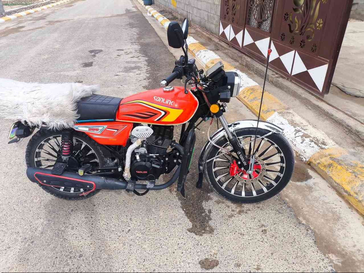 السلام عليكم ورحمه الله دراجه للبيع موديل 25 محرك 200 ضاقط وزنجيل بعدها زيرو مكاني الانبار القائم السعر 950 قفل بعدها ما ماشيه. اوراق وياها سويتشات اثنين وياها اللي يحب يتصل على هذا الرقم ***********
