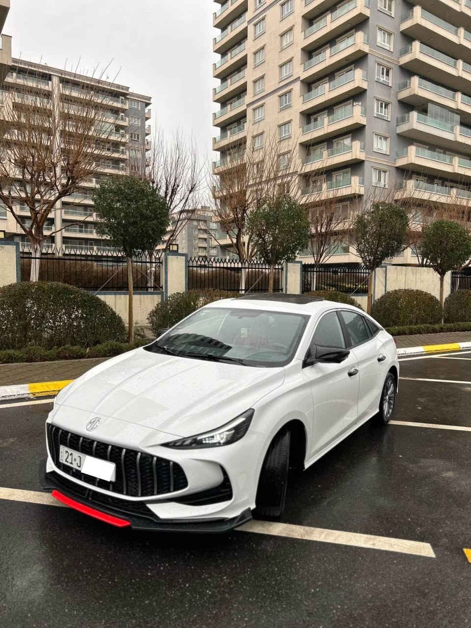 MG GT 2025 127$ 
فول مواسەفات بێ بۆیاخ بێ سارد بێ شوخت دەعامی بۆ دەعامی بەشەرت بۆیاخ تەنک 
شاشە بیلاد ئەکتیڤە و ٤ زمانە 
سڵاید و ٤ کامێرا و ٢ بەسمە و ئۆتۆ هۆڵد و برێک بەسمە 
لۆک لۆکە سفرە تەنها ٣ هەزار ڕۆیشتووە 
کامل جوانکاری بۆ کراوە  
لەحیەی سپۆڕت - گاعی عەسل kqd - ناو سنوقی بۆ کراوە - ئاوینە باتمان و یەدەی ڕەش -پەردە 
کامل سێرڤس کراوە لە مۆتۆڵ ڕۆن و بانس گۆڕاوە یەک دینار مەسرەفی تیا نیە  
سەیارەکە ماڵی دۆستە سەیارەی مەعرەز نیە 
سلێمانی ناوشار *********** 
نرخ ١٢٧$ معامەلەیەکی زۆر کەم السليمانية, العراق
