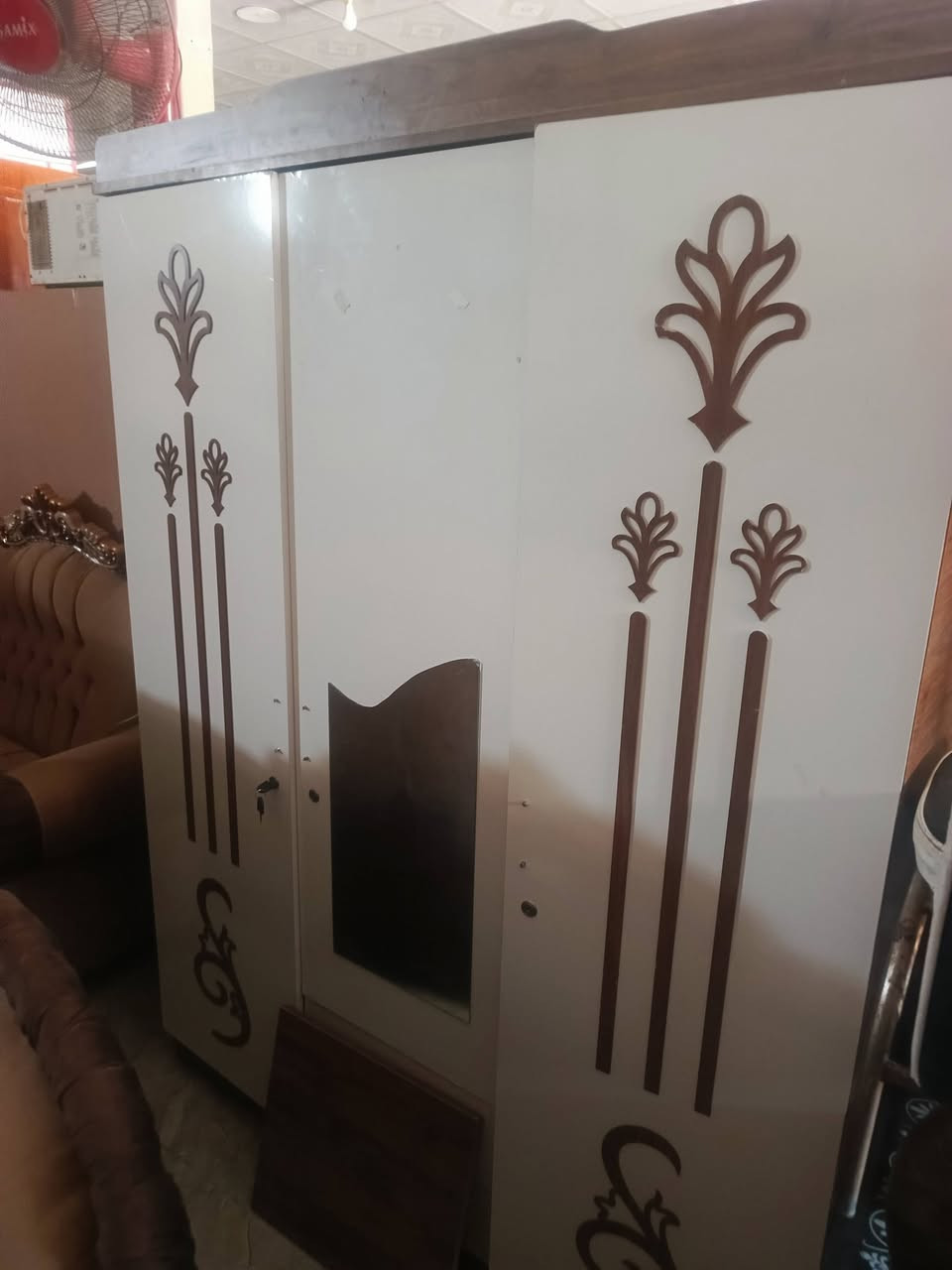 ثلاجة اونكس ارتفاع 140 شركه مطور حاله جيده 
كنتور نضيف


**إذا كنت صاحب هذا الإعلان وتريد حذفه لأي سبب، رجاءا أرسل رسالة إلى الدعم الفني**