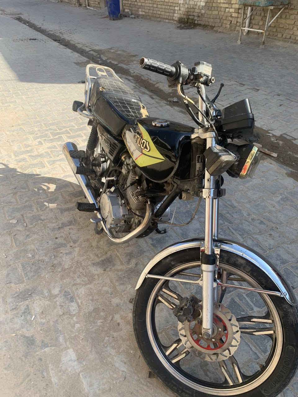 السلام عليكم دراجه ايراني خمسه كير موديل 2023مكينه مكفوله اوراق اصوليه  بيه  نواقص بسيطه كلش السعر 550وبيه مجال حك الجيه رقم ***********
