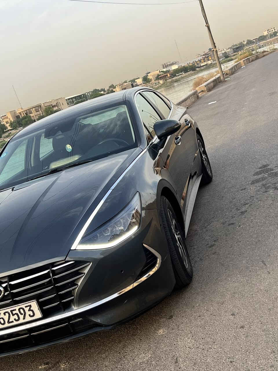 ‏                                        

السلام عليكم 
سوناتا هايبرد 2023 
ماشيه 49 الف كيلو السياره جديده كلشش 
بدون صبغ تبديل بنيد نفس اللون وربع الجاملغ الايسر بارد وتكحيل بسيط بدون دواخل 
المواصفات فئه بلو 
تبريد قطعتين 
رادار امامي 
اوتو ستارت 
اوتو هولد 
شاشه كبيرة
كار بلي ولاسلكي
تحديد مسار 
قيادة ذاتيه
 اربع وضعيات قيادة 
كامره خلفيه 
تحكمات ستيرن جهتين
مانع تصادم 
لايت ليد امامي خلفي 
كير دكم
باقي المواصفات معروفه 
مكان السيارة بغداد الكرخ 
رقم بغداد 
سعرها 168 مجالها بسيط 
للاستفتار الاتصال على الرقم ***********
