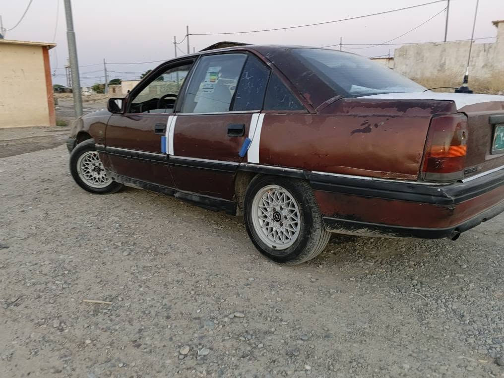 13وارەقە ئوبل اوميكا موديل91كيرمكينه بشرط مكينه20 4تايه ويل حصير جديد عندو سنوي واجيها واكاله كتاب مرور كامل موجود صاحب سياره بل موصل اني ماعرف رقم موبايل هيج ابيع مكان صاحب سياره موصل(حي بكر)اسم صاحب سياره(دحام سلطان سليم)وكيل اول(اسماعيل اسعد علي)مكان موصل قريه بايبوخ سعر13مجال ***********واتساب أربيل, العراق
