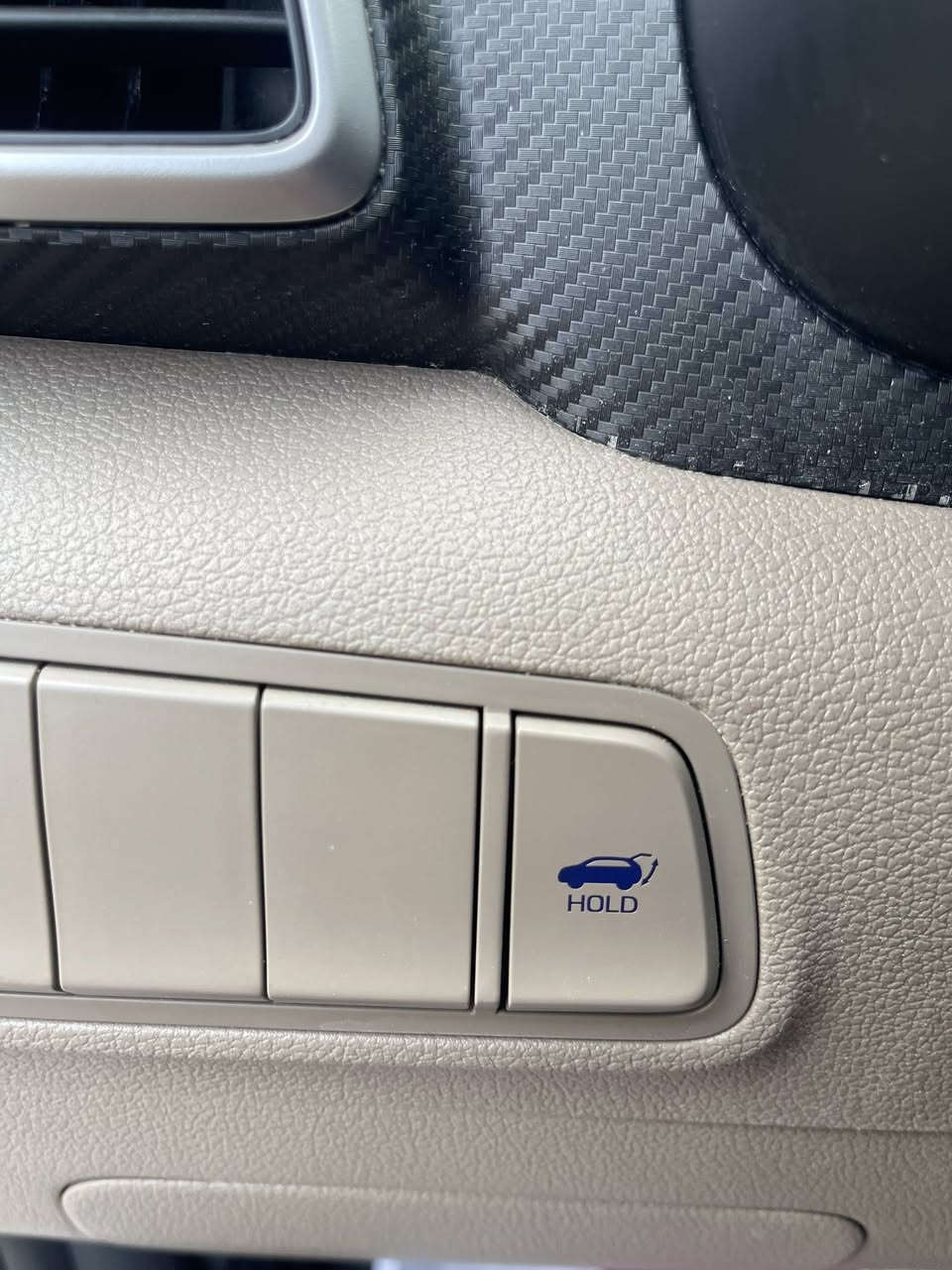 توسان خليجي موديل 2021 رقم بغداد باسمي سنويه ورقم هزه جديد ماشيه 54 مكفوله من الضربه والصبغ عدا بارد شبر  سياره جديده مواصفاته جنطه كهرباء 5 عدسان حساس امامي خلفي كشنات جلد كشنين كهرباء سايد بريك برجل مري شفط تبريد خلفي. تخم تاير سبير منازل بصمات عدد 2 مكاني بغداد الاطباء. السعر 217 

***********
